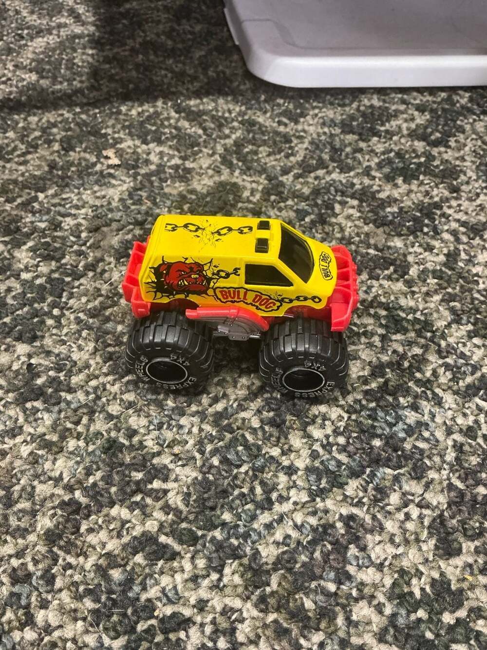 Turbo Wheels Extreme 4X4 Yellow Bull Dog Monster Truck Toy